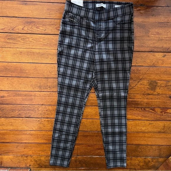 Nine West Skinny Jeans 4 - Picture 3 of 4